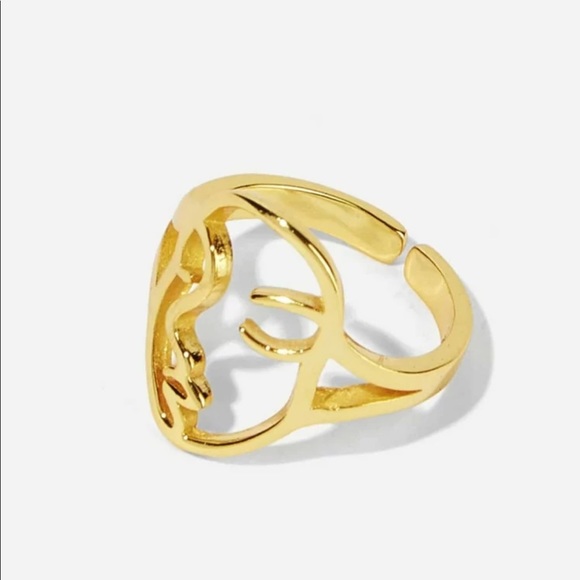 • Lola • Hollow Face Ring - Picture 5 of 6